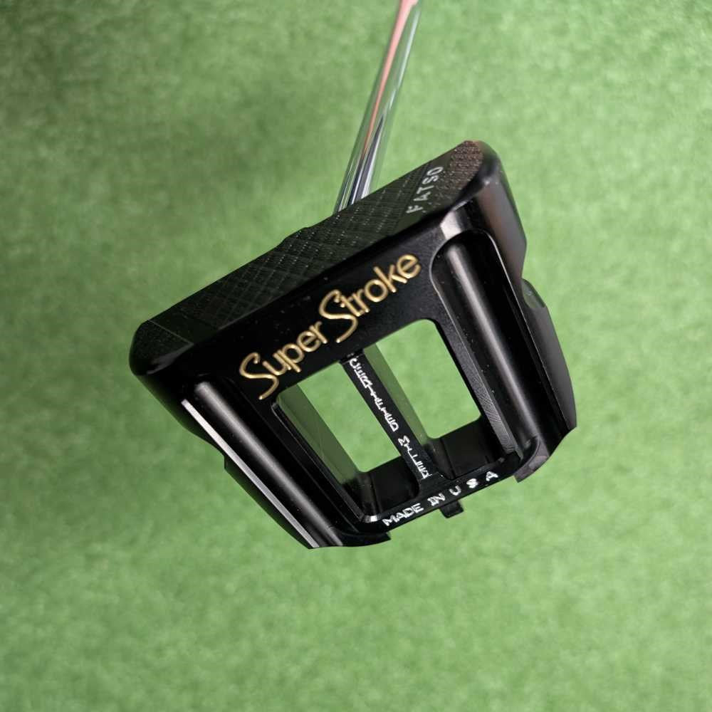 SUPERSTROKE FATSO CENTER PUTTER - 33" with SuperStroke Traxion Flatso 1.0 Digi Camo